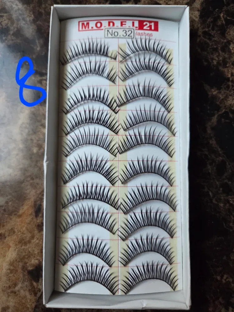 Lashes and Lashes's Glue. Price in the Pictures image indicator(6)
