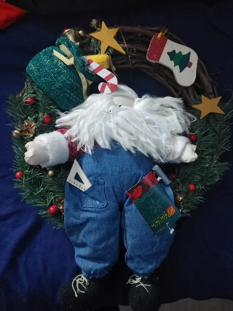 Holiday Collection Santa Wreath