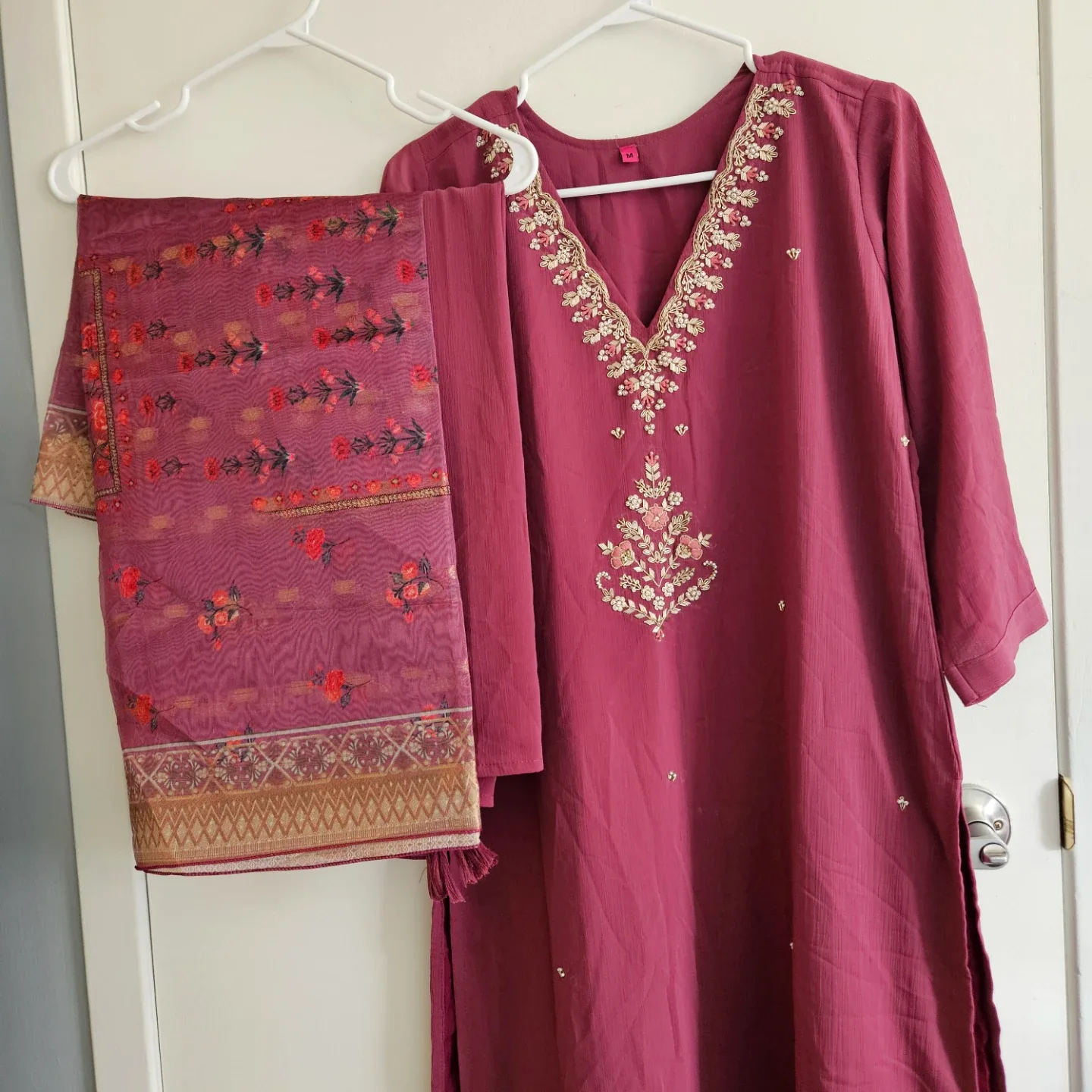 Salwar Kameez Suit - Maroon, Size medium image indicator(3)