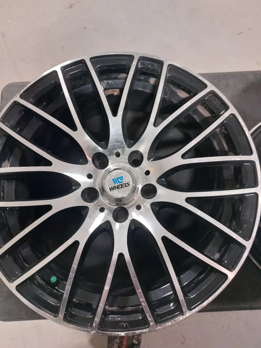 Set of 4 WHEELSWORX 16-inch Rims image indicator(6)