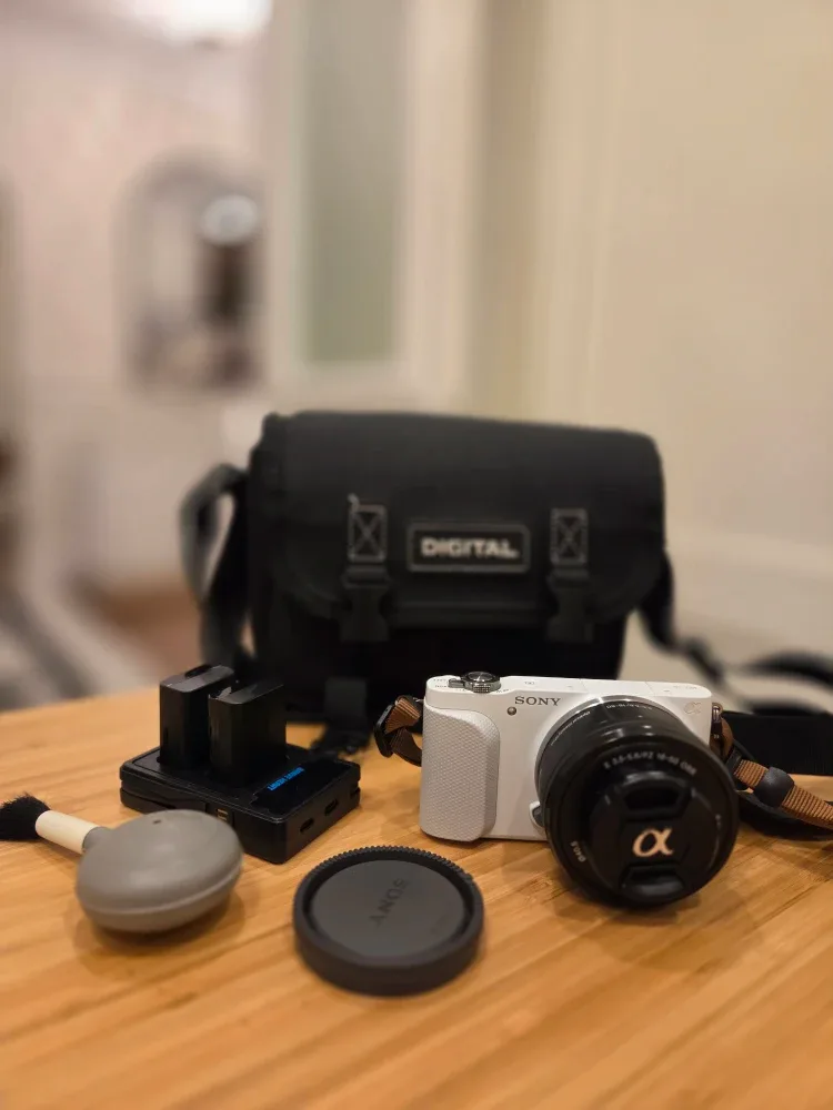 Sony NEX-3N Digital Camera - White