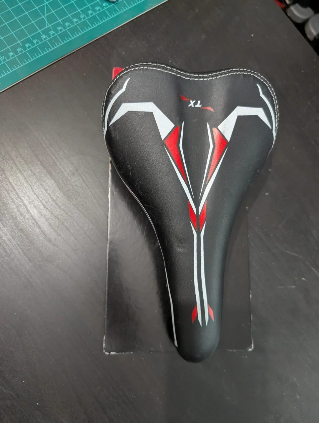 XL Bike Seat - Black & Red thumbnail