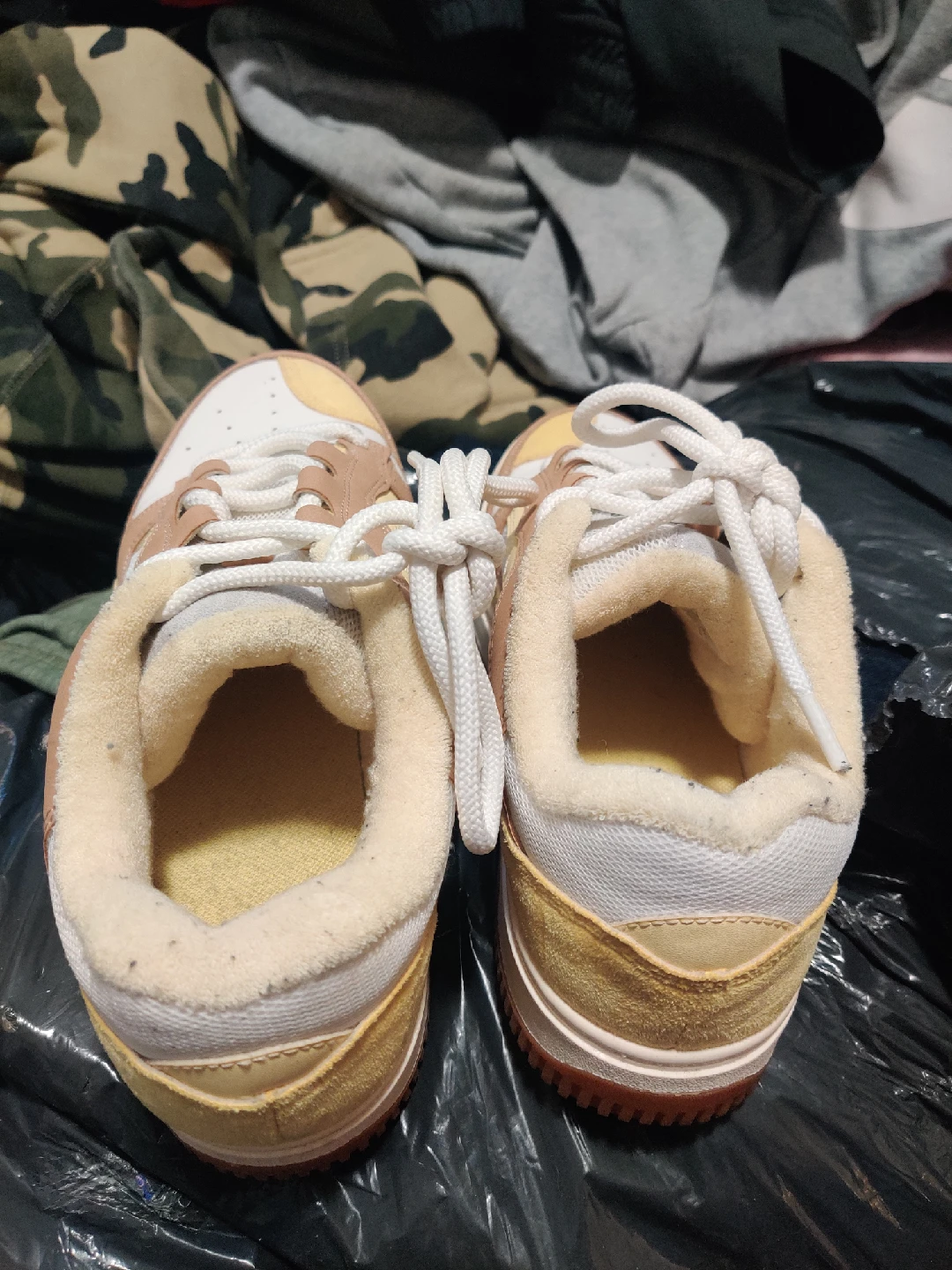 Beige & White Sneakers, Size 8 - photo 3