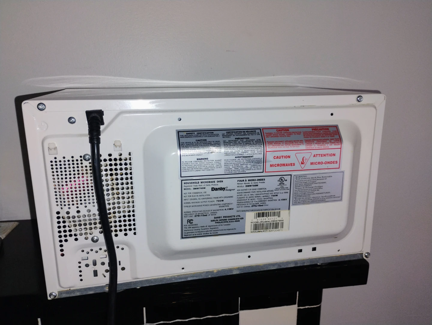 Recently DEEPCLEANED Danby Designer Microwave Oven - photo 5