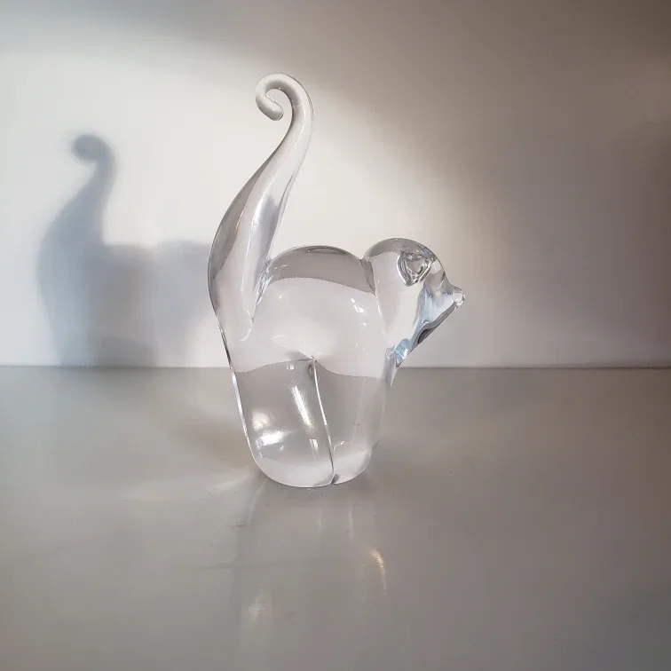 Chalet glass Cat Sculpture