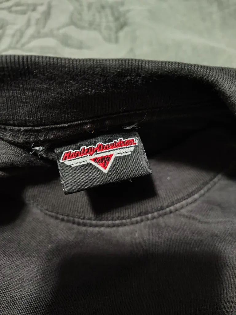 Vintage circa 2001 Harley Davidson Café NY t-shirt image indicator(4)