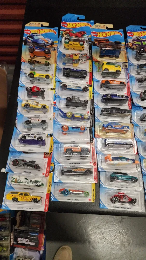 Hot Wheels Diecast Cars - Variety of Styles! image indicator(2)