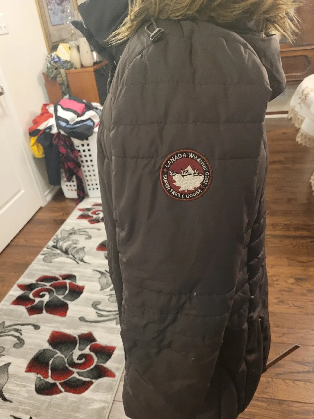 Canada Weather Gear Super Triple Goose L/G image indicator(4)