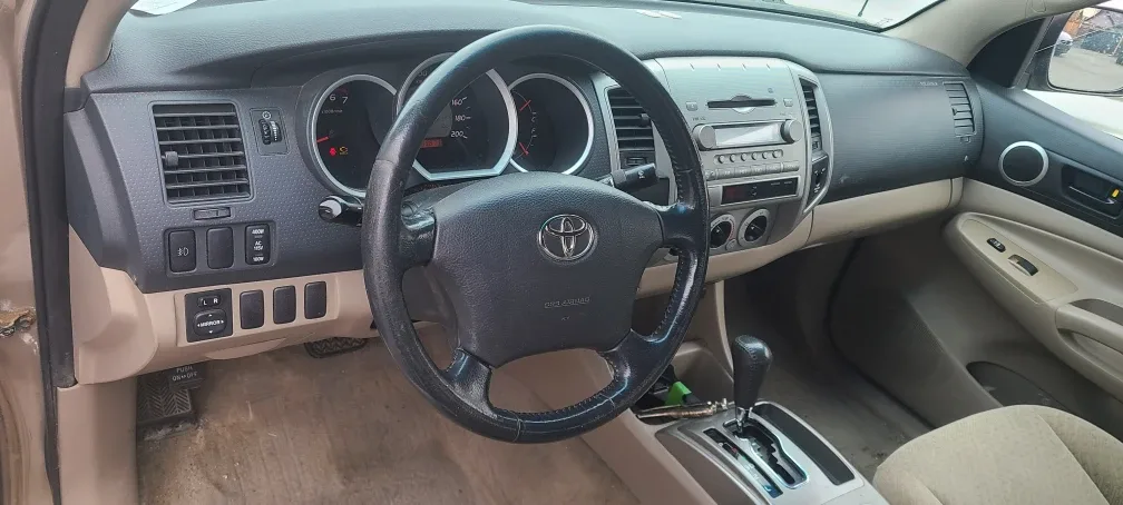 2006 TOYOTA TACOMA image indicator(9)