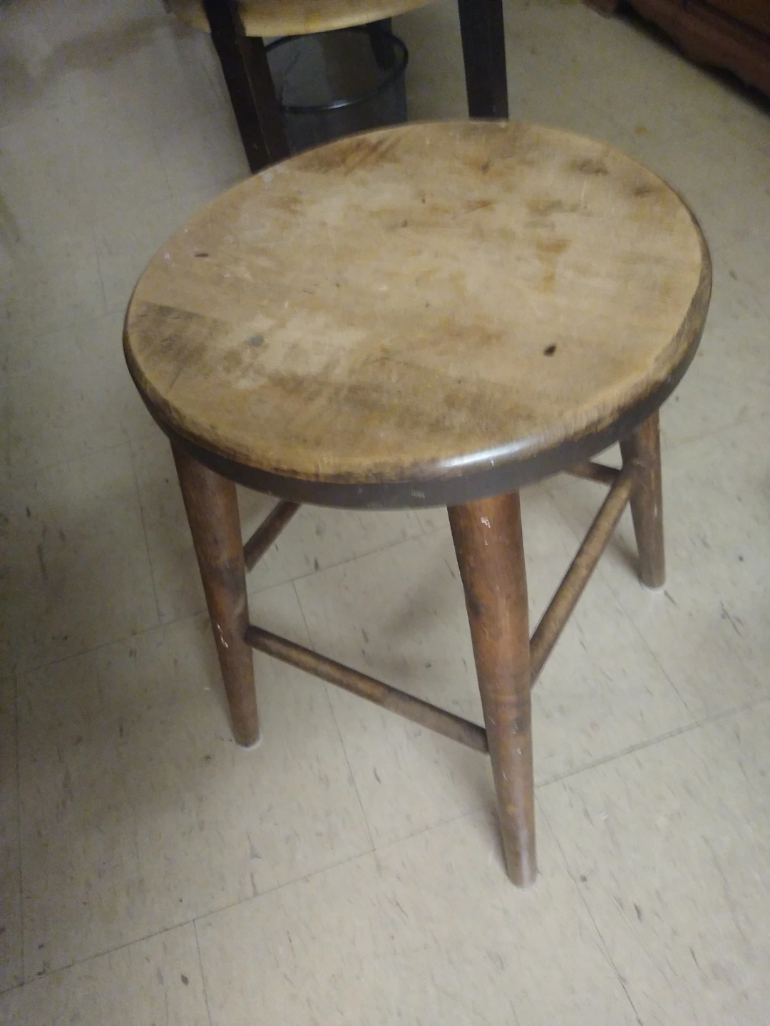 Vintage hardwood stool - photo 2