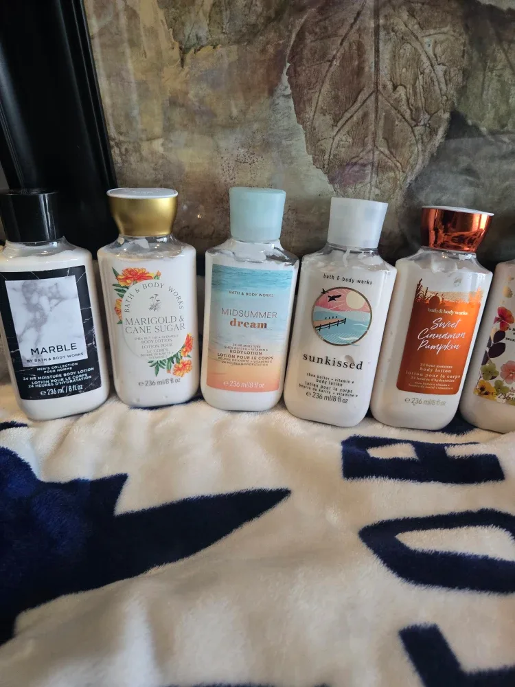 Bath & Body Works Lot: Body Cream & Fine Fragrance Mist image indicator(8)