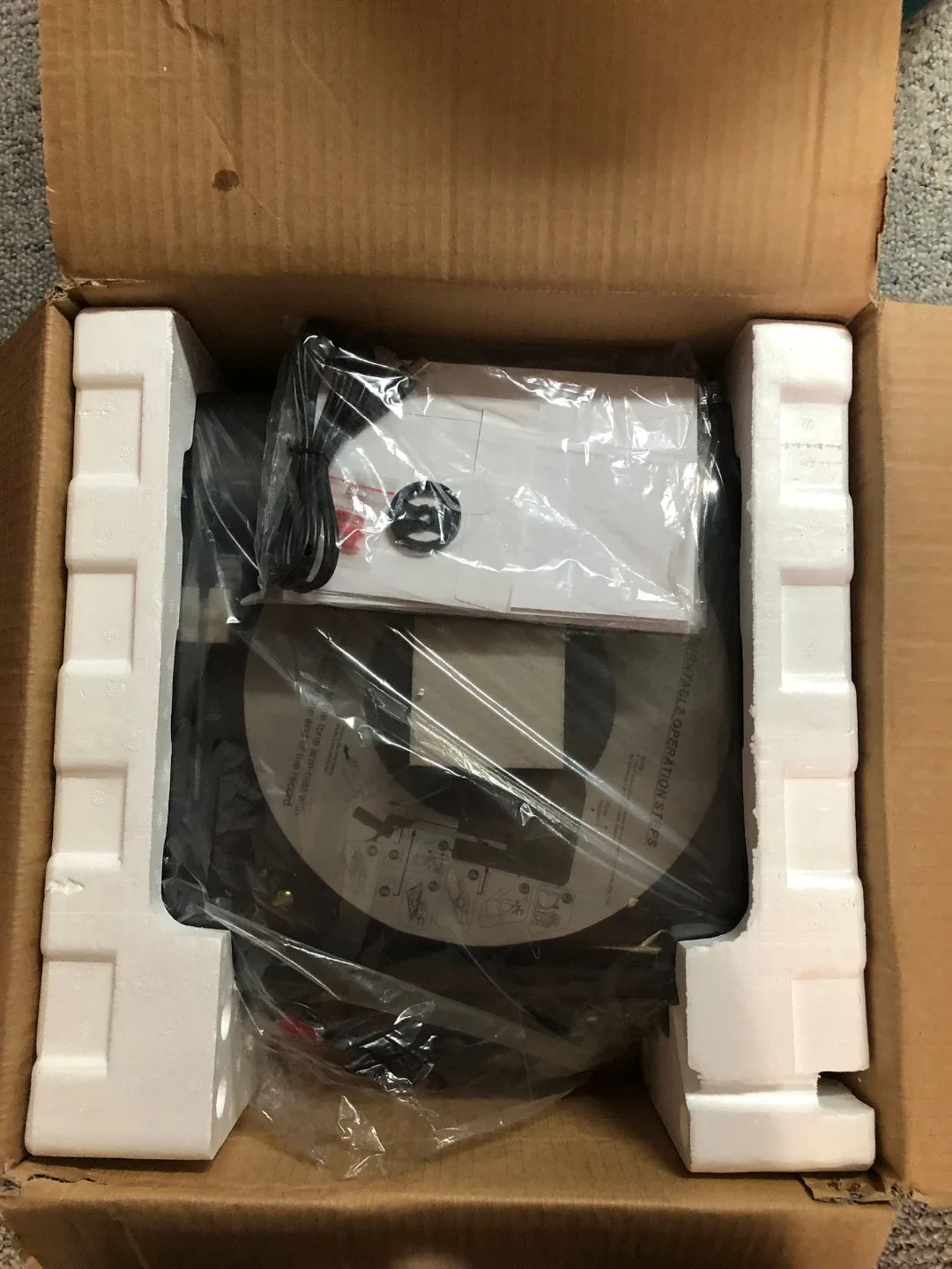 Portable Turntable - New in Box! image indicator(2)