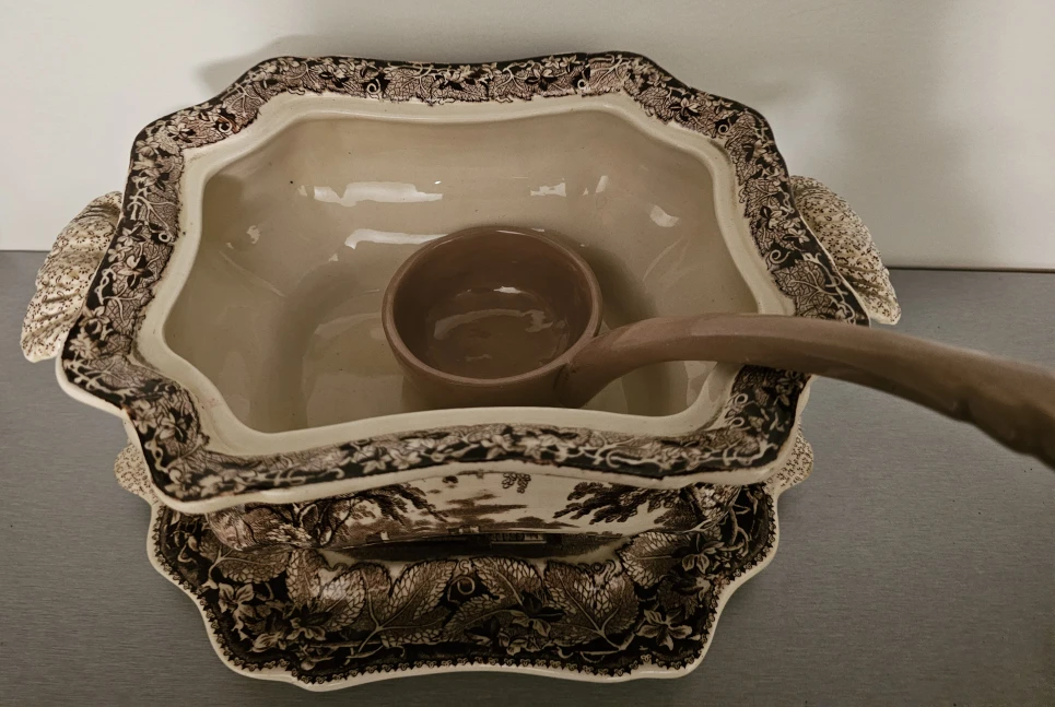 Antique Mason's Vista China Tureen / Large - photo 3