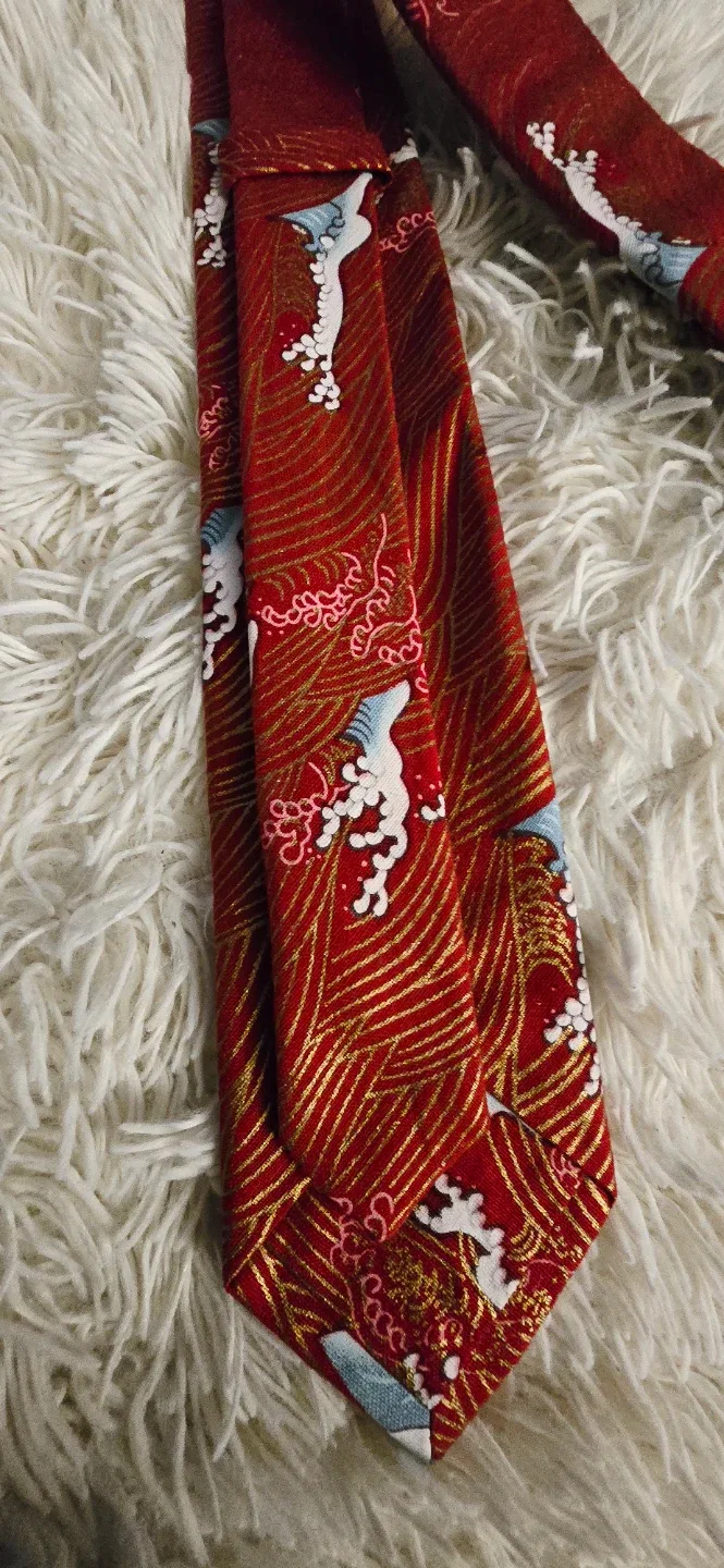 Red Patterned Necktie 🥕 image indicator(3)