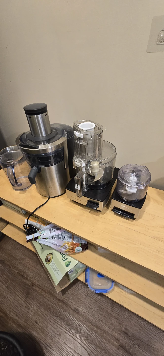 Breville Juice Fountain & Cuisinart Food Processors - photo 3