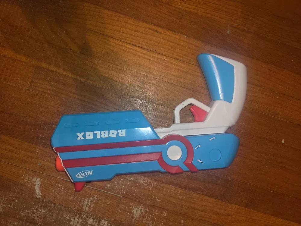 Nerf Roblox Adopt Me! Bees! Dart Blaster