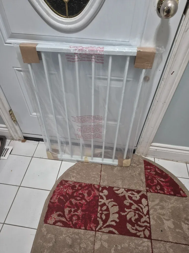 Top of the stairs safety gate image indicator(4)