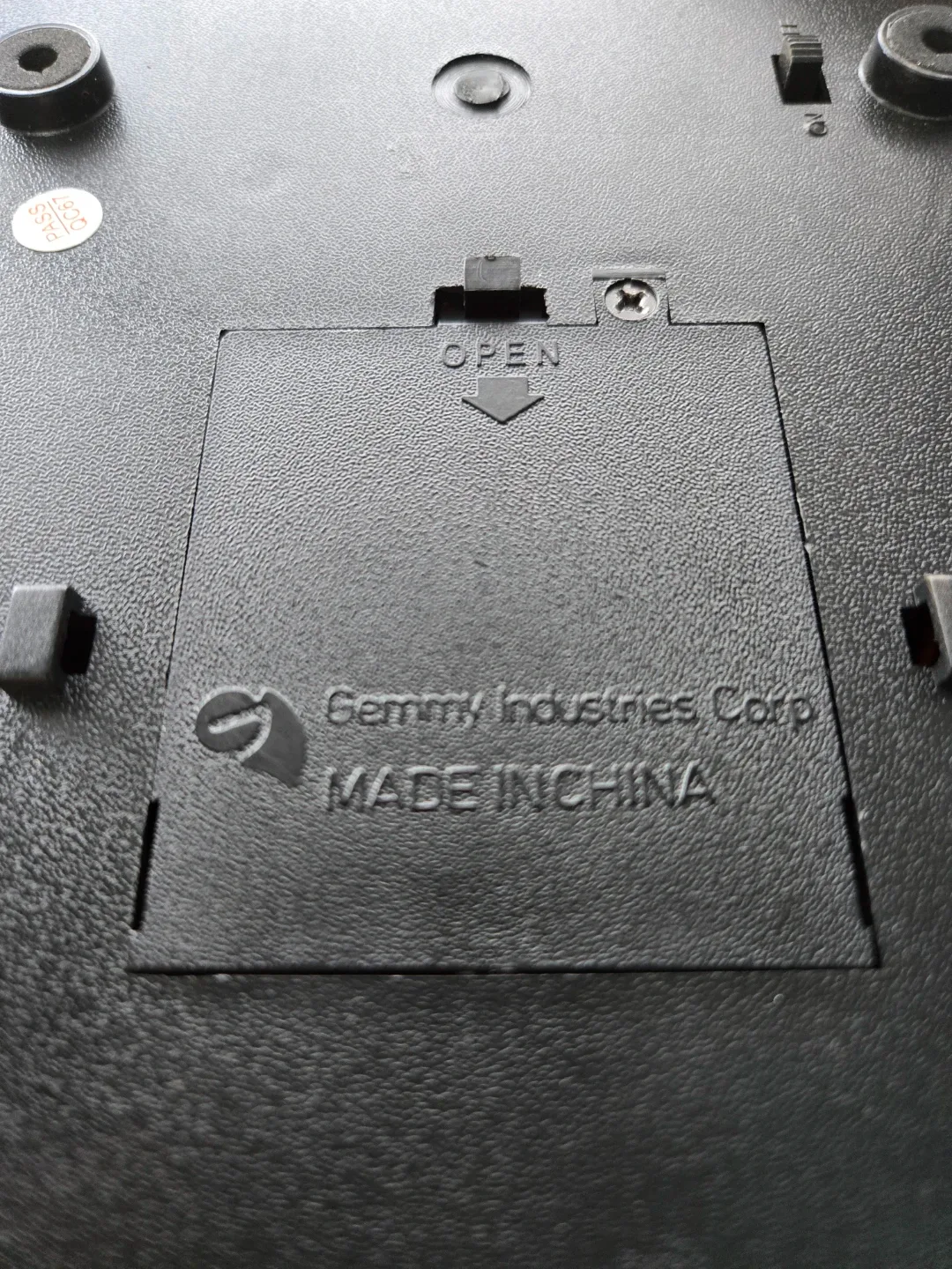 Gemmy Cardinal Birds on Log Decoration Animated image indicator(6)