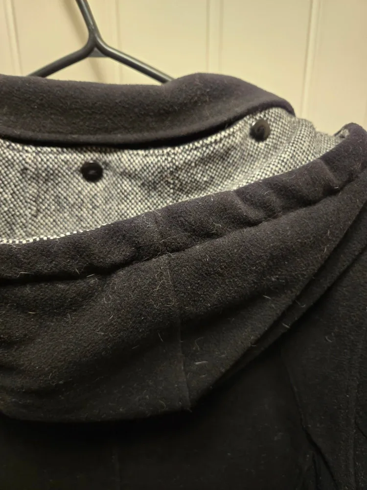 18W Black Hooded Wool Coat image indicator(7)