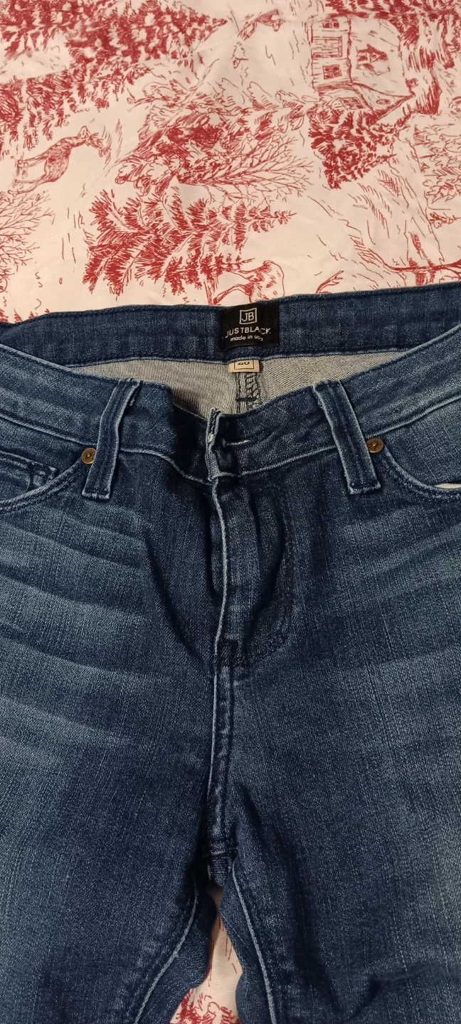 Just Black Denim Jeans, Size 4 - photo 2