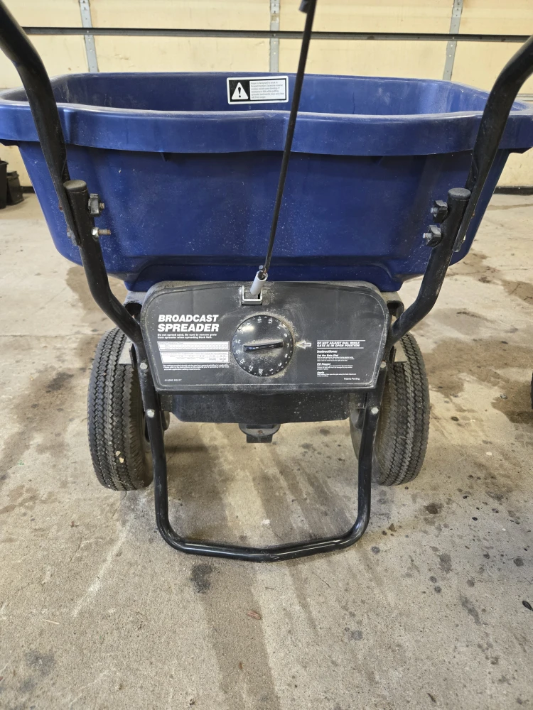 Chapin Broadcast Spreader - photo 2