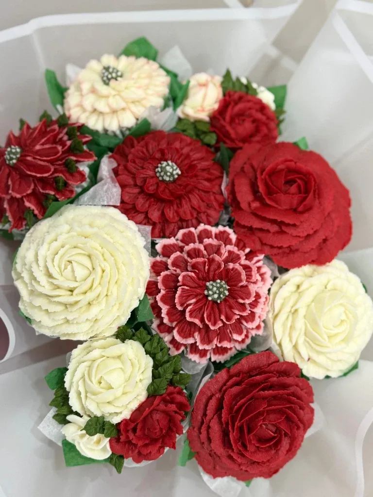 🧁💐 Cupcake Flower Bouquet 💐🧁 image indicator(4)