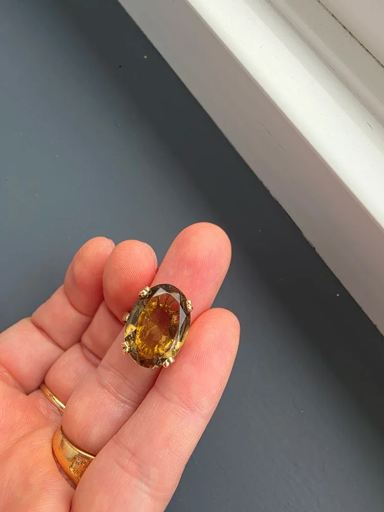 Vintage 10ct Gold Smokey Quartz Cocktail Ring - Size O image indicator(3)