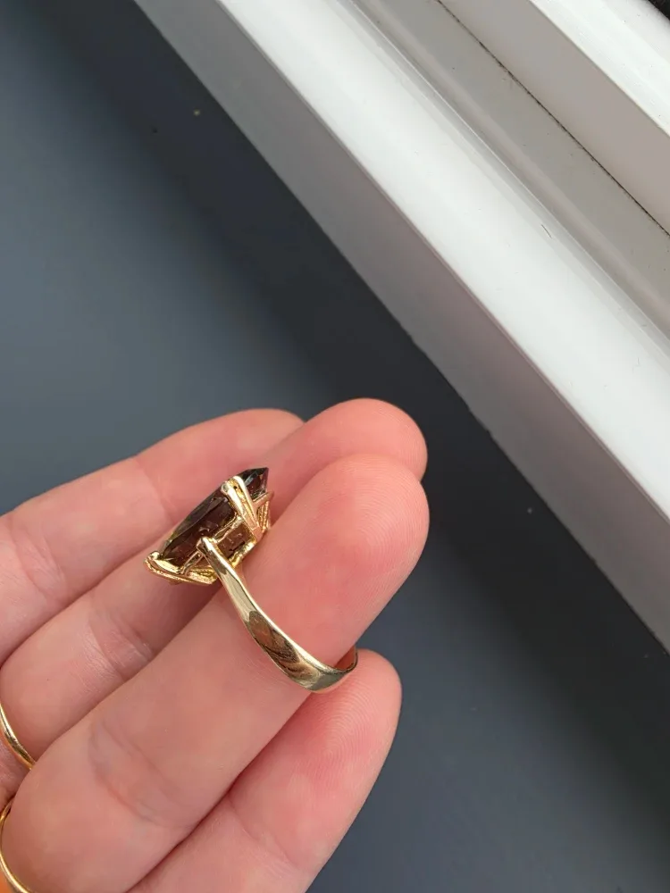 Vintage 10ct Gold Smokey Quartz Cocktail Ring - Size O image indicator(4)