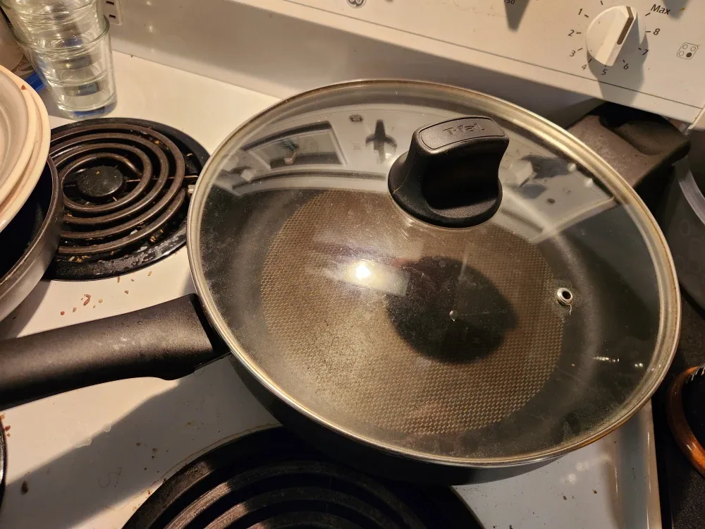 T-fal frying pan with lid