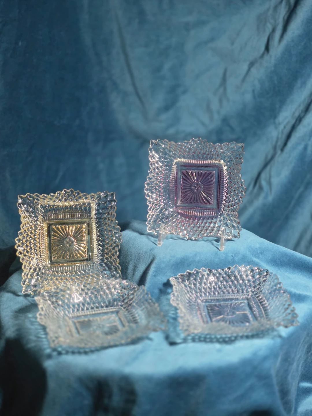 Set of 4 Vintage Indiana Glass Diamond Point Dishes