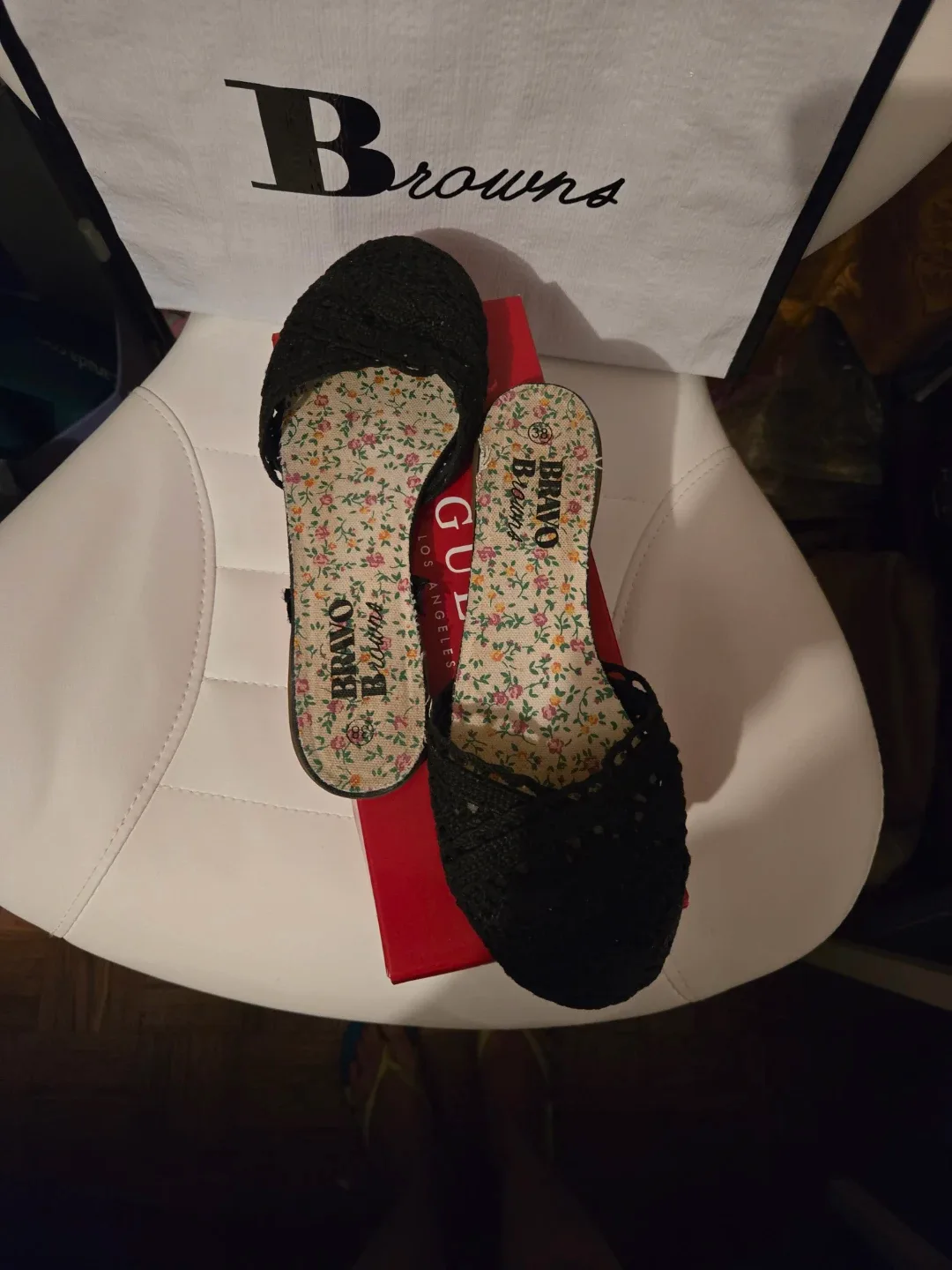 🥕 Bravo Browns Black Sandals / Slippers / Mules - Size 7 to 8