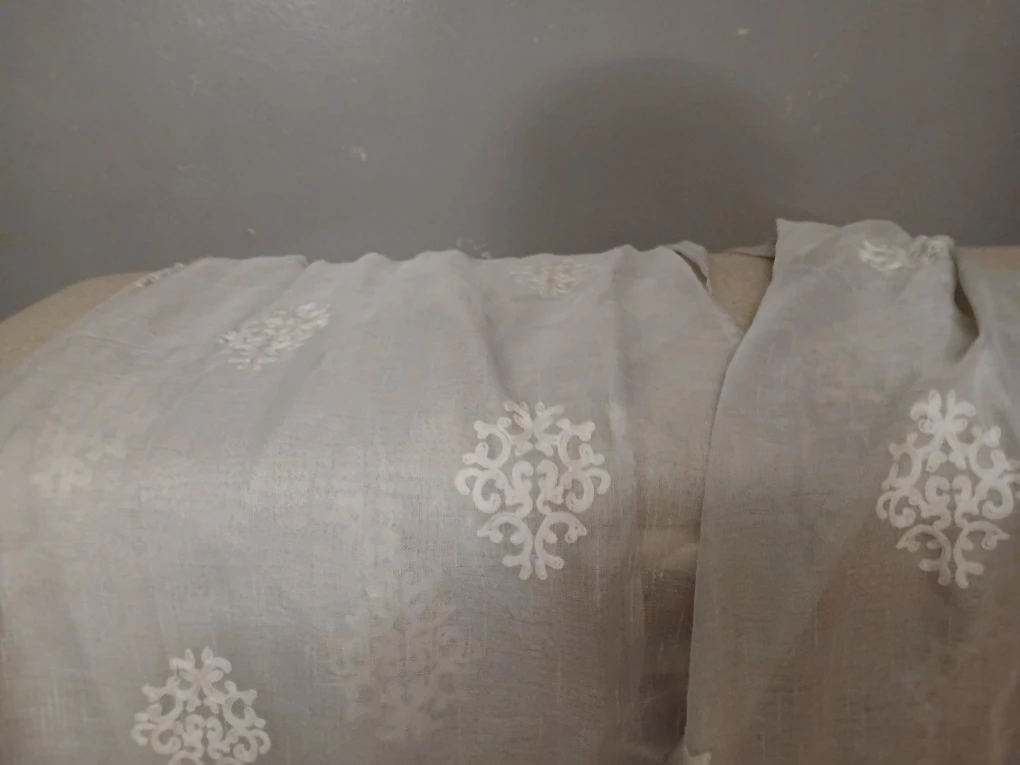 A SET OF MEDIUM  BEIGE WITH OFFWHITE DESIGN - photo 3