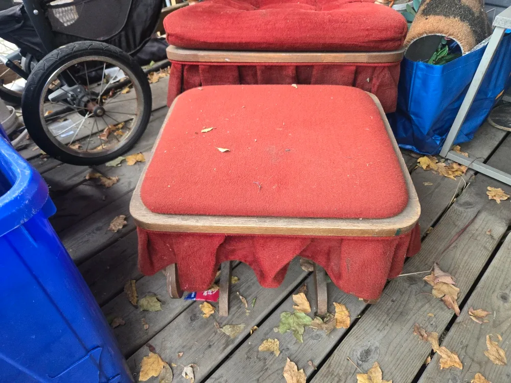 Red Rocking Chair & Ottoman Set image indicator(2)
