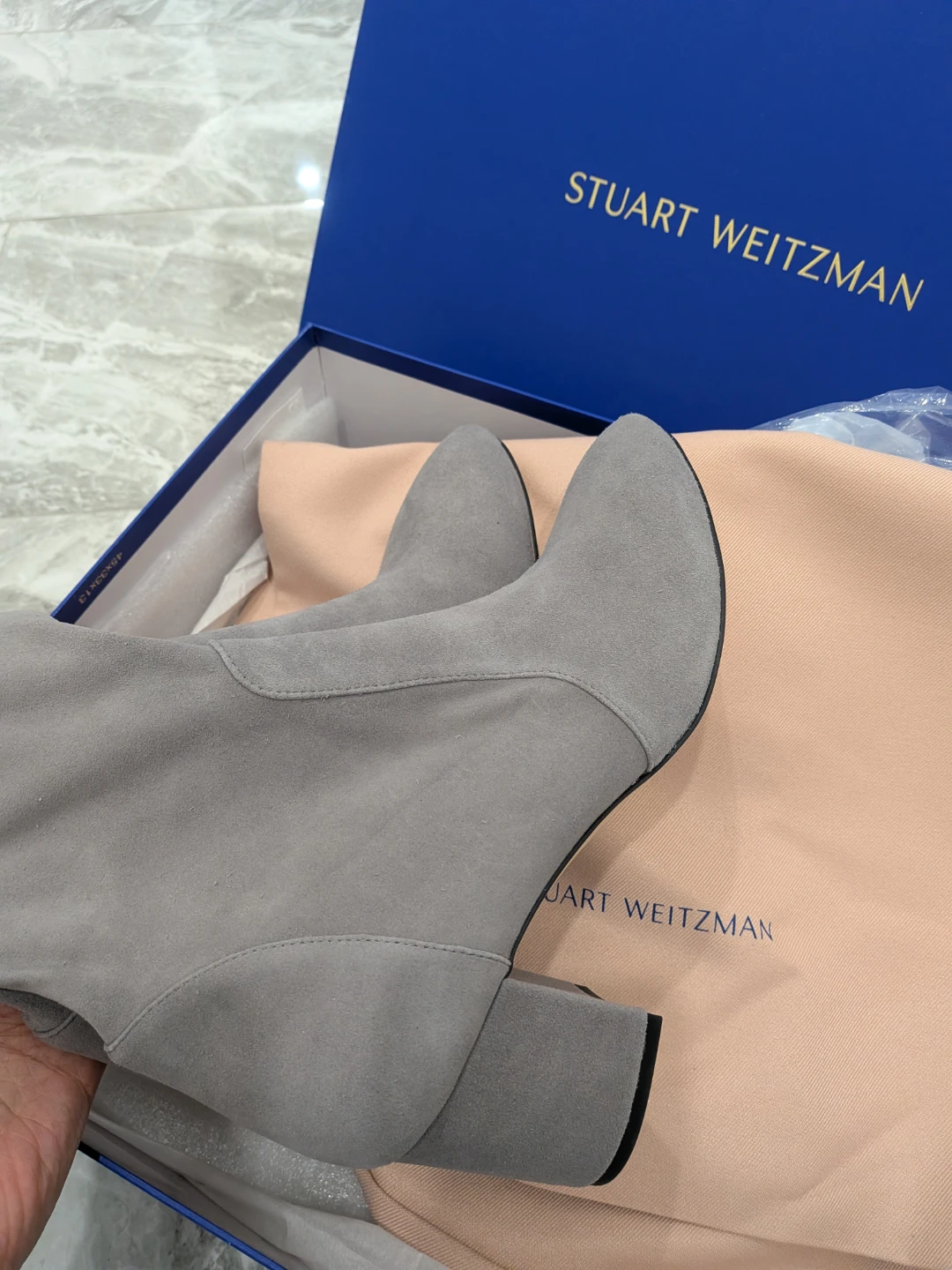 Stuart Weitzman Tieland grey suede - Size 9.5 - photo 2
