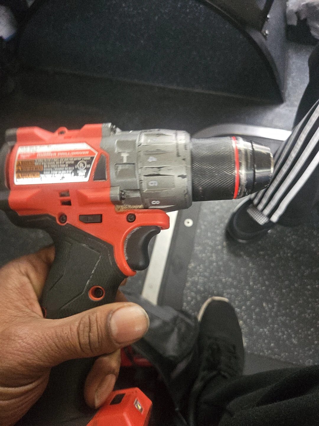 Milwaukee M18 FUEL Drill and REDLITHIUM XC5.0 Battery - photo 2