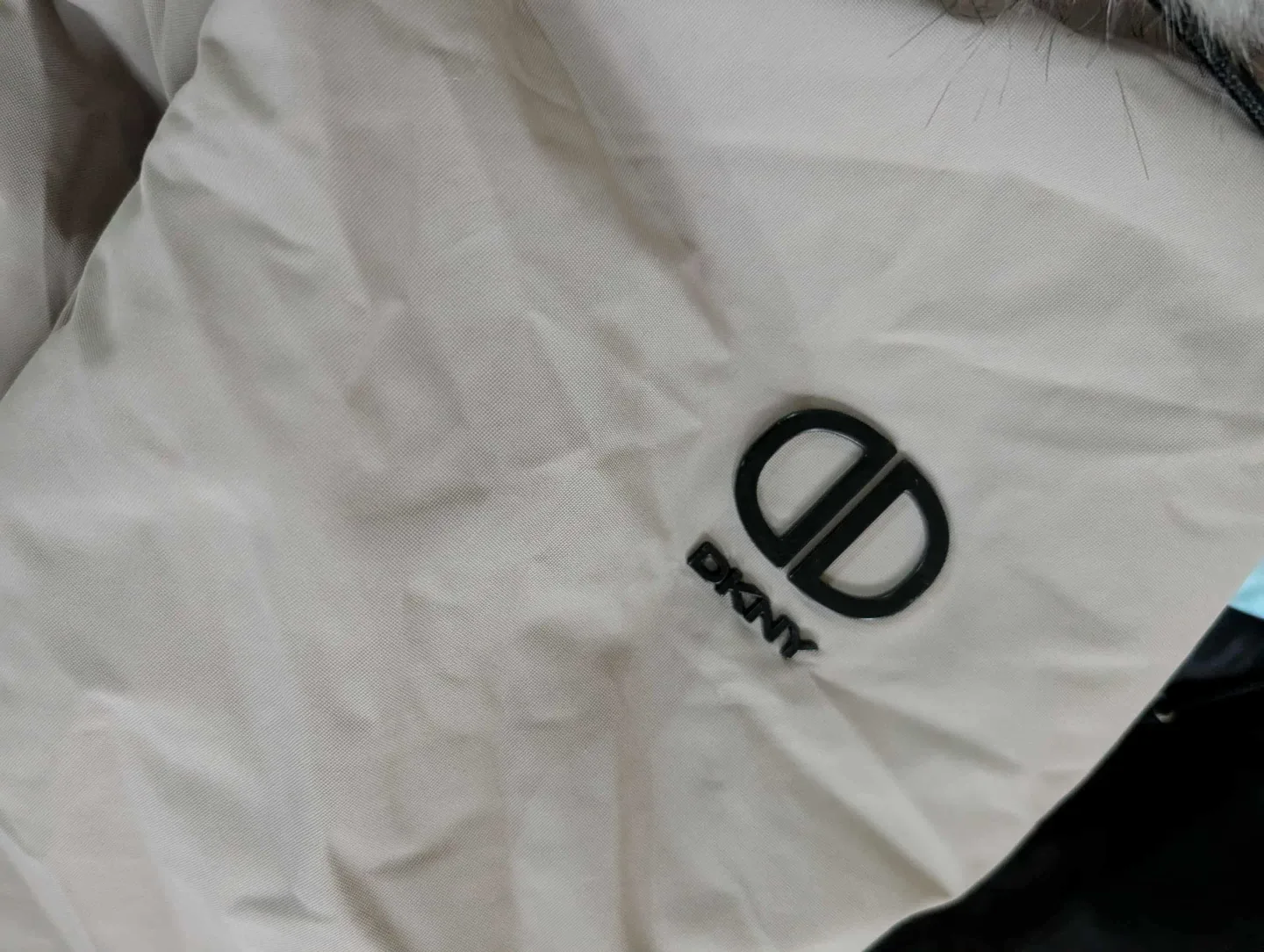 DKNY Beige Puffer Coat - Size L image indicator(2)