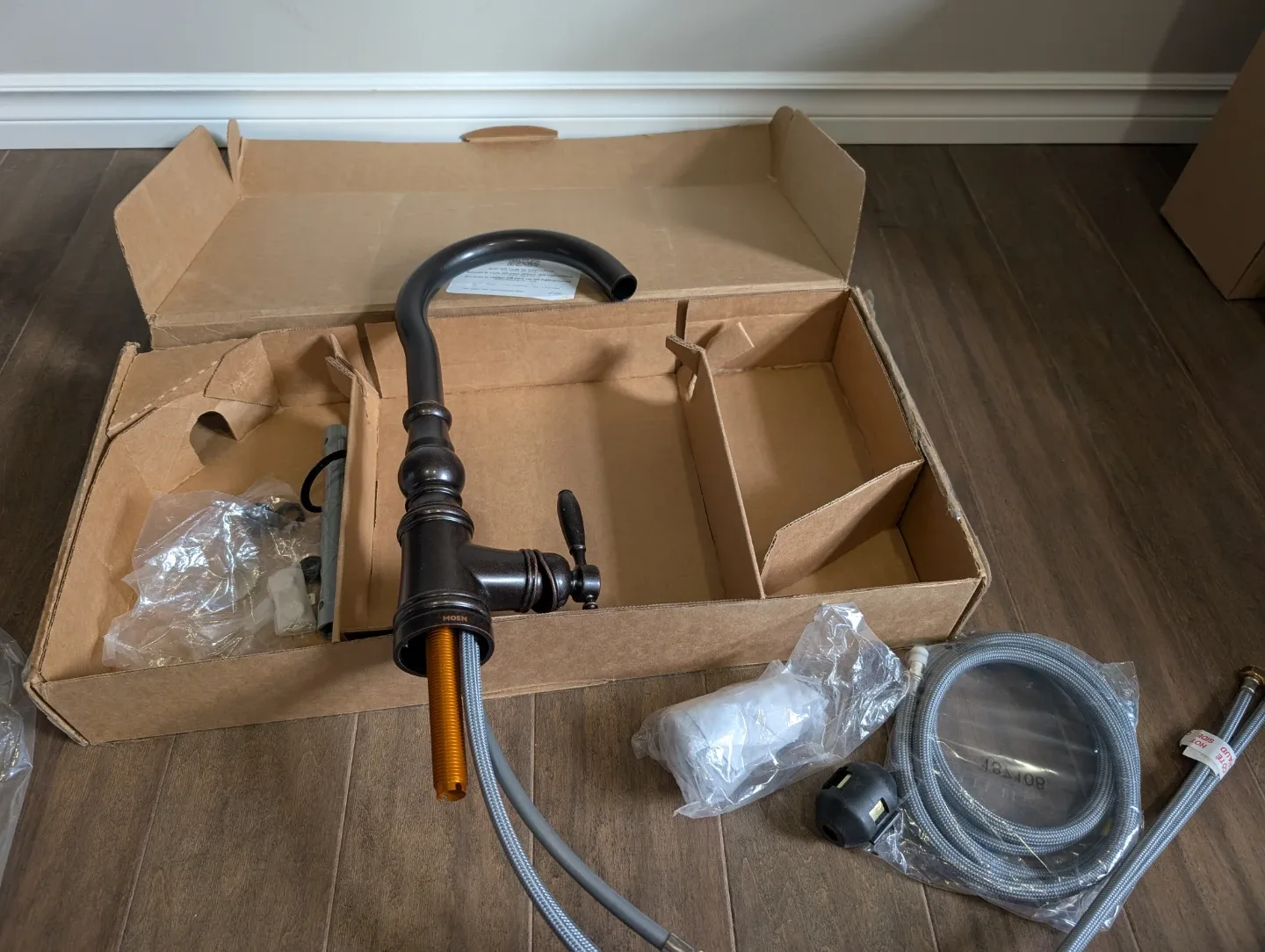 Brand New Moen Weymouth Kitchen Faucet For Sale 🥕 image indicator(2)