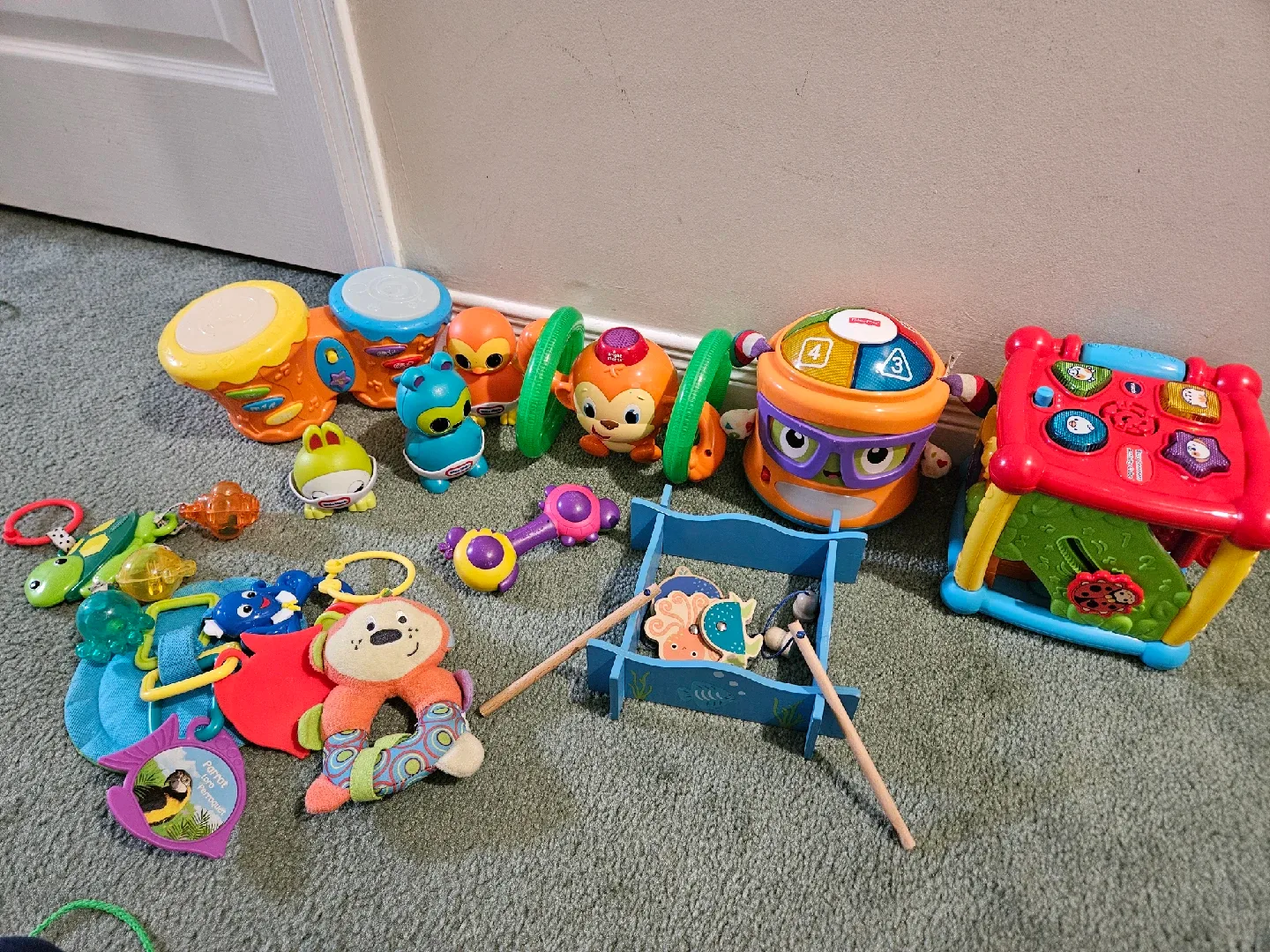 Mixed Lot of Baby & Toddler Toys image indicator(2)