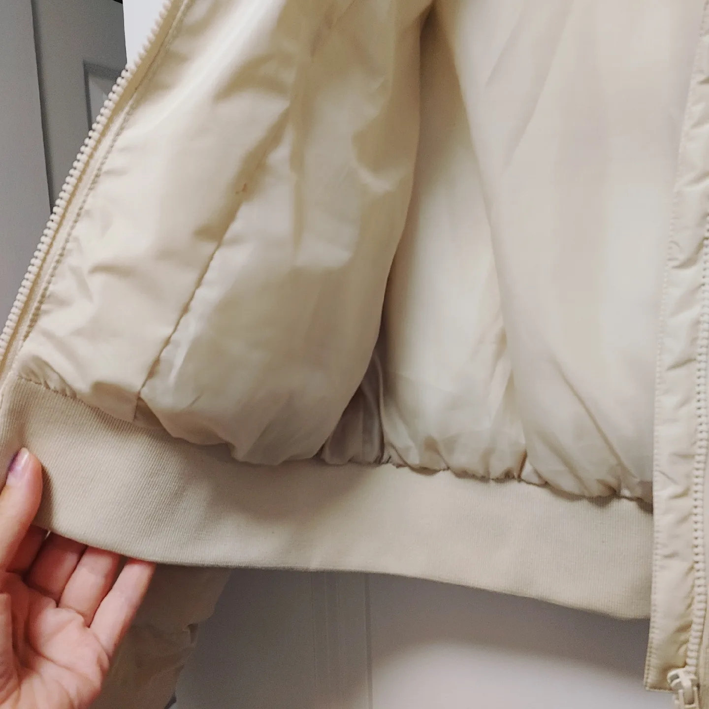 Women's  Puffer Jacket size small image indicator(5)