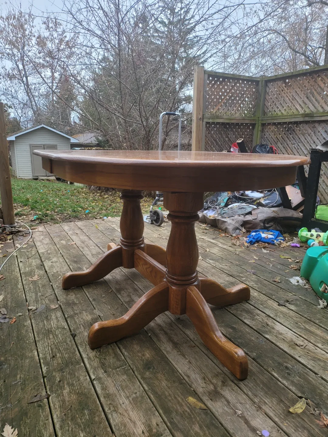 Table and chairs image indicator(3)