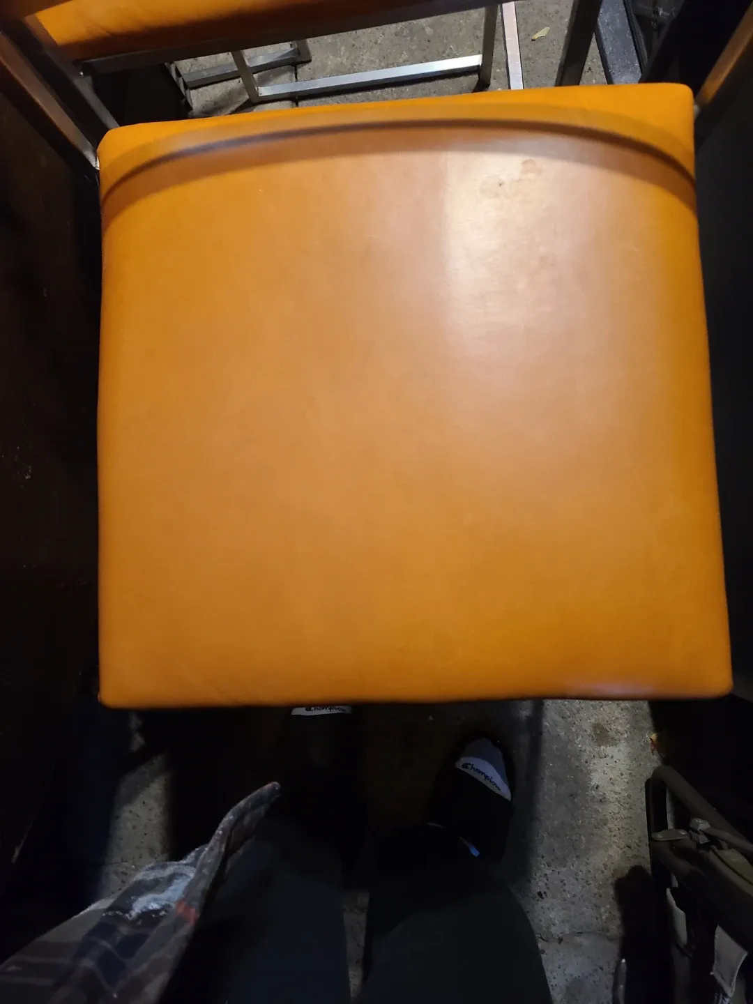 Set of 4 Modern Orange Bar Stools image indicator(3)