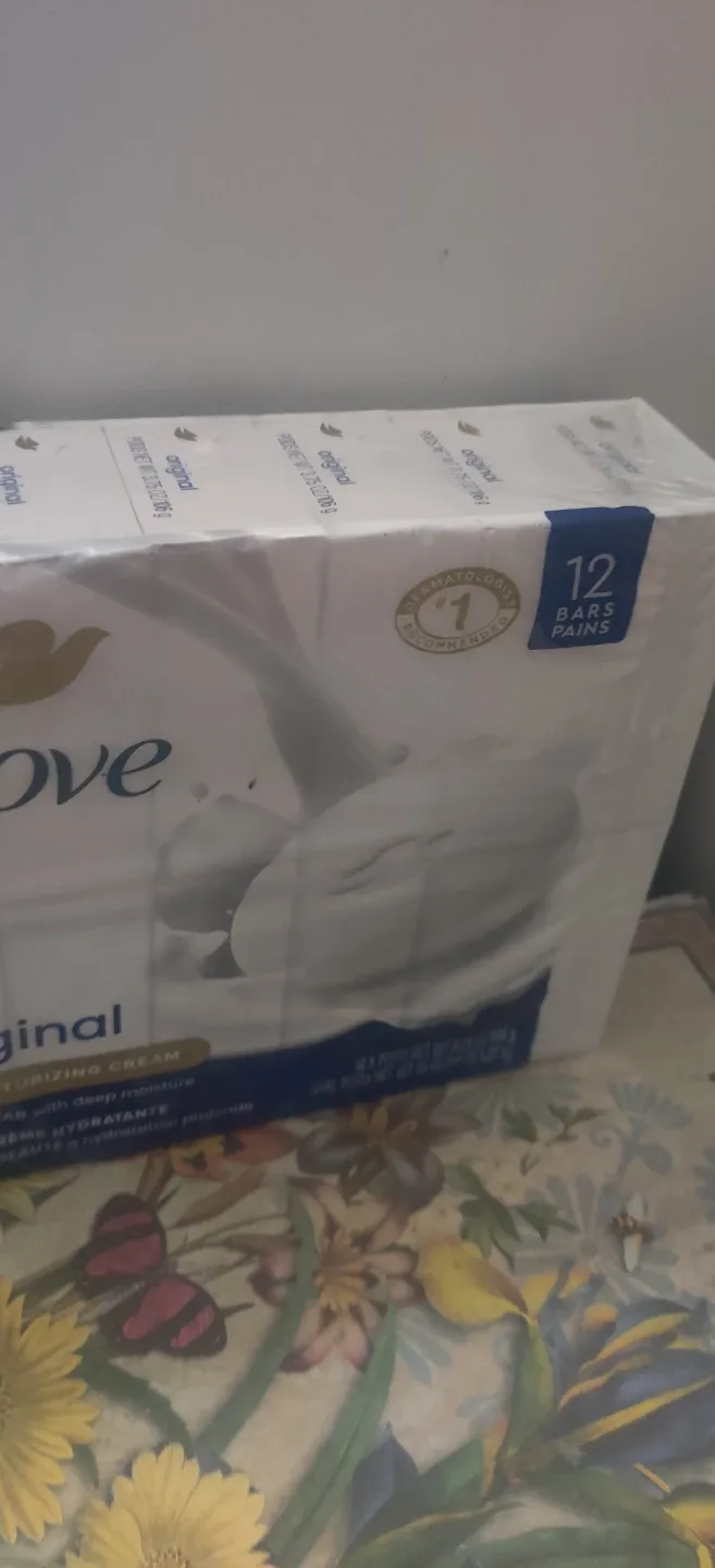 New Dove Original Moisturizing Cream Beauty Bar Soap, 12 pack image indicator(2)