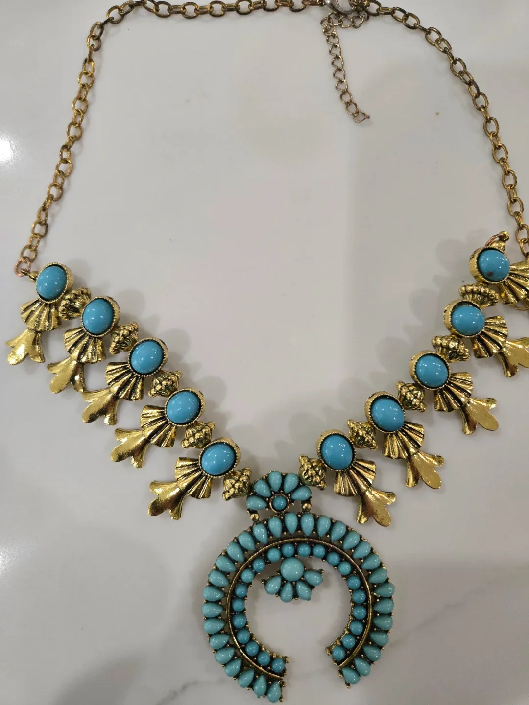 Turquoise & Gold Tone Necklace image indicator(2)