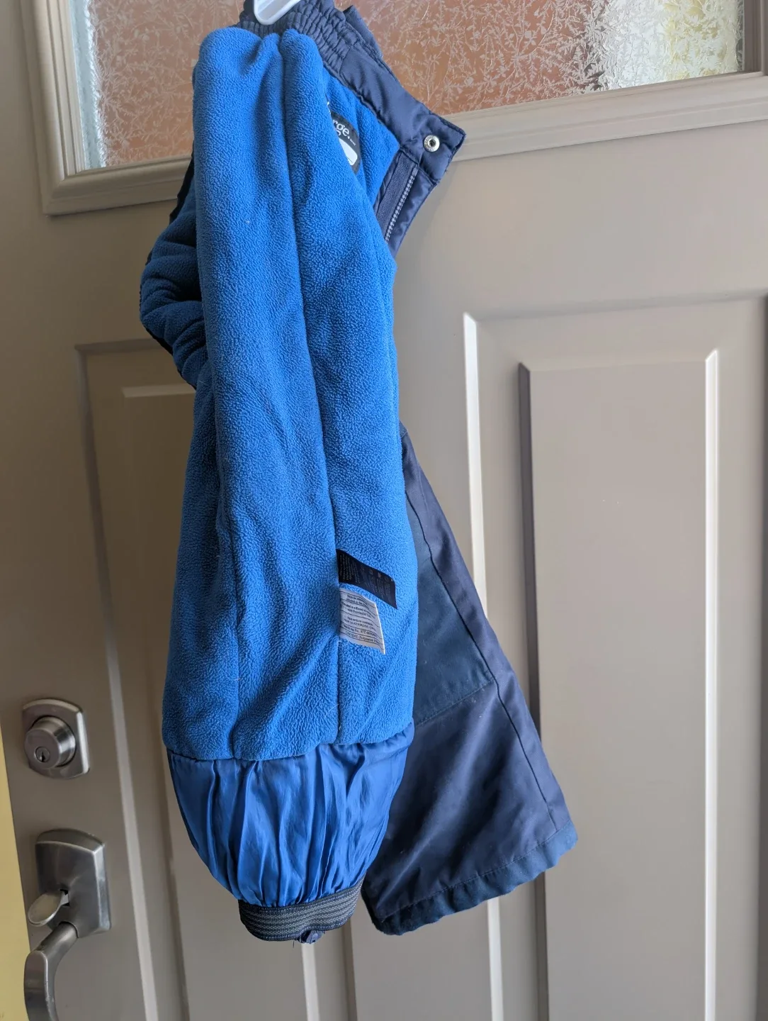 Boys sz 4/5 snow pants image indicator(5)