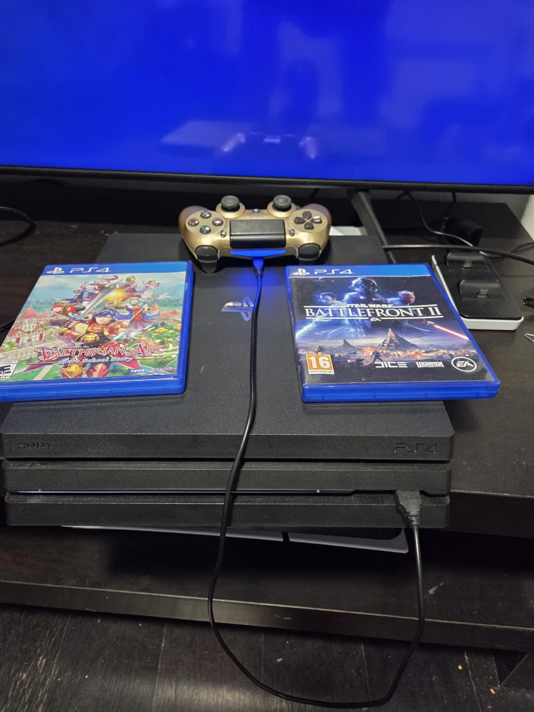 PlayStation 4 Pro Console - photo 3
