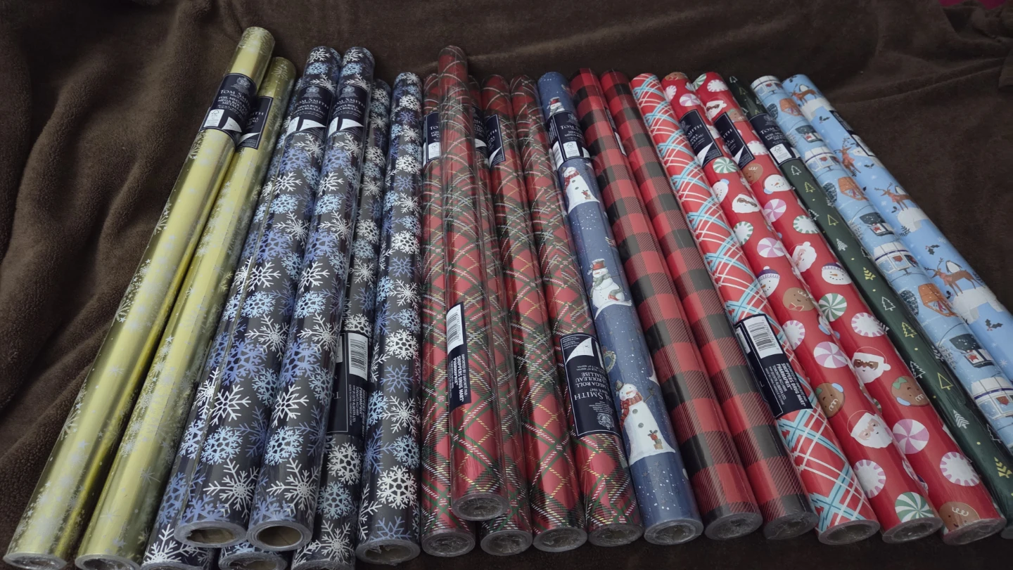 Tom Smith Mega Roll Wrapping Paper - photo 2