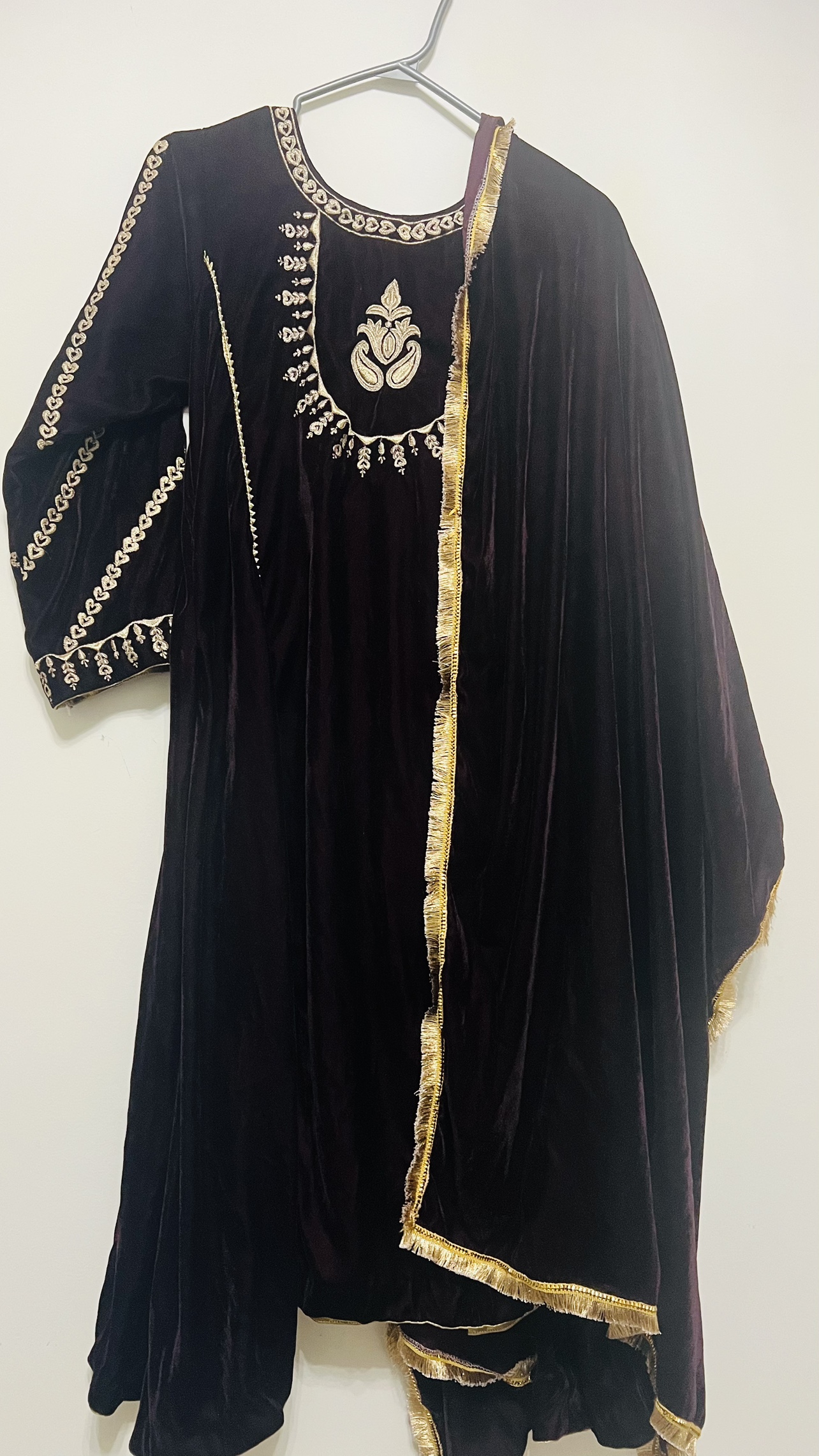 Velvet  Kameez and dupatta Plum color