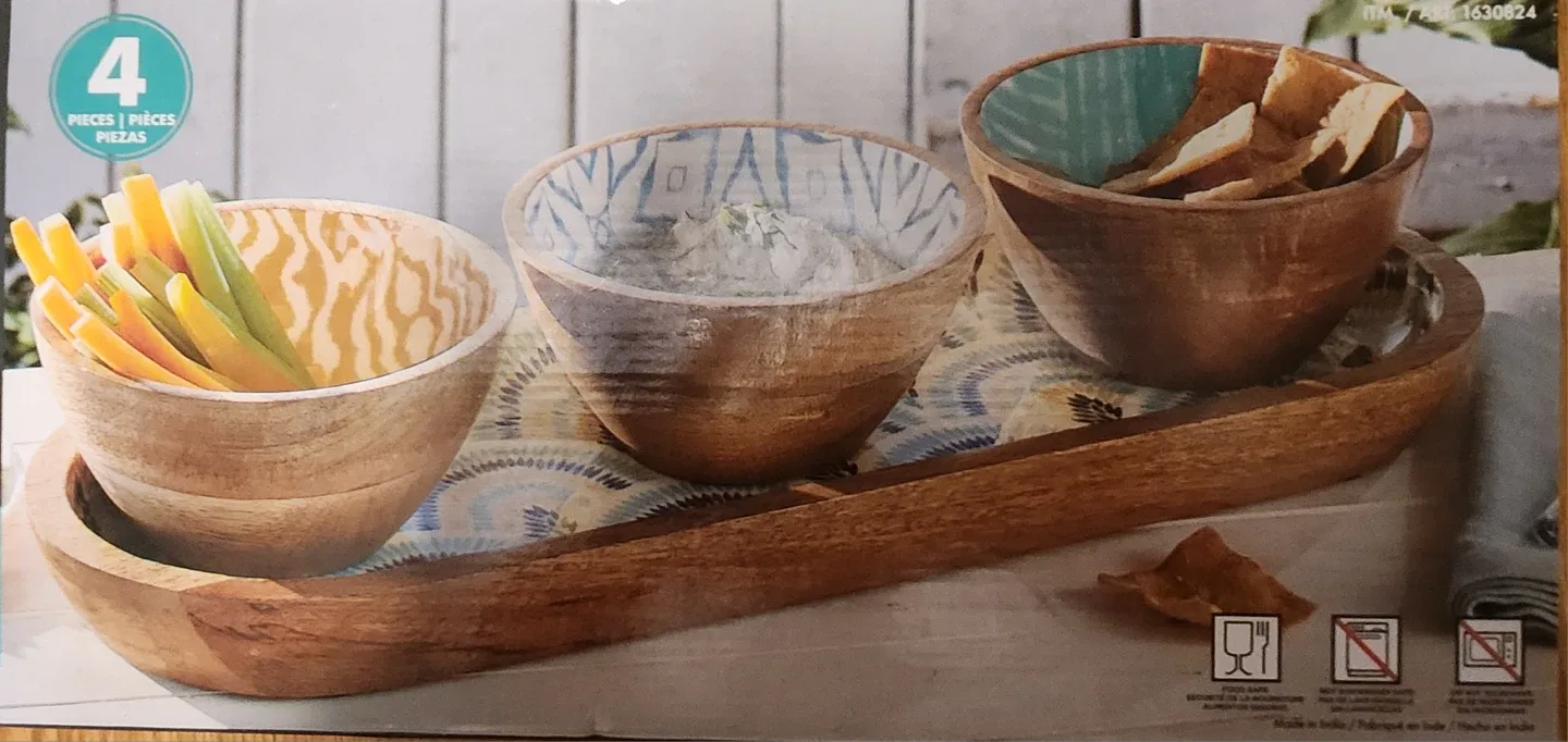 Mesa Mango Wood 4-Piece Serving Set