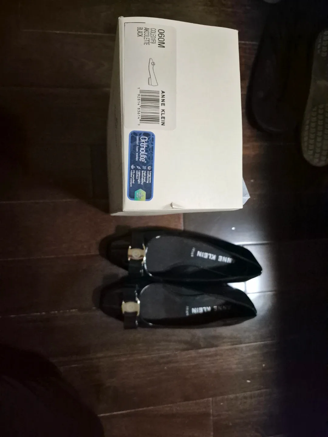 Anne Klein Black Patent Leather Flats - Size 6 image indicator(2)