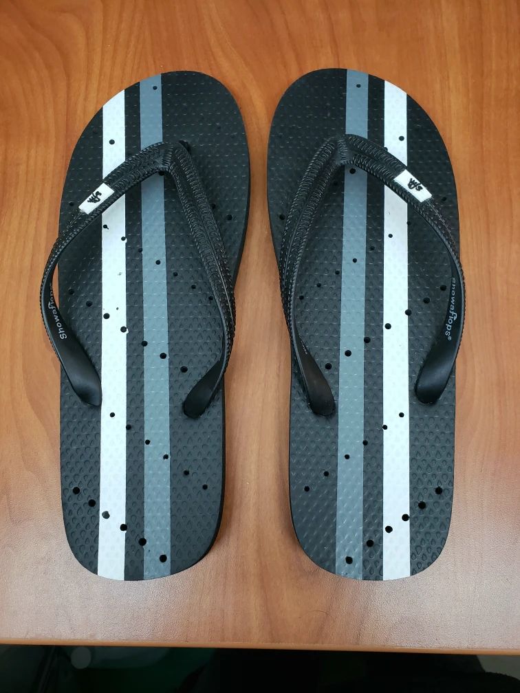NEW showaflops Men's Size 11-12 Flip Flops